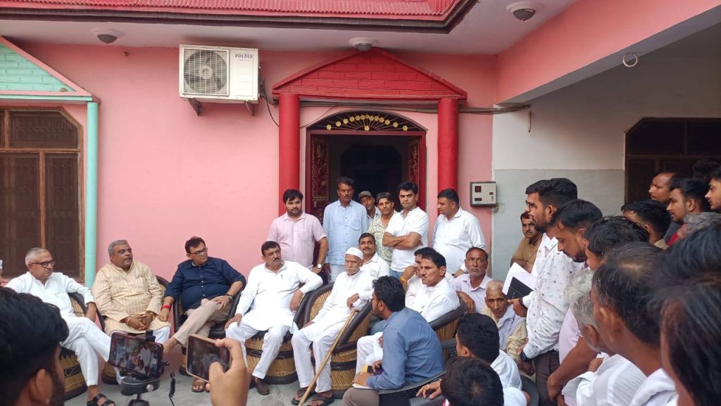 बूढ़पुर का सच सामने आया, जलशक्ति राज्य मंत्री दिनेश खटीक खुद पहुंचे जवाब लेने, हमारी रिपोर्ट के बाद अधिकारियों की ली क्लास