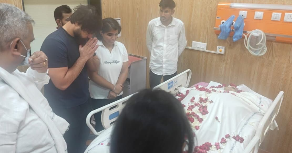 भीड़ में तन्हा एक योद्धा — सत्यपाल मलिक की अधूरी गाथा