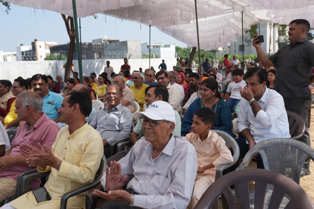 अंसल कोर्टयार्ड में मातृ शक्ति की भव्य पूजा, 700 से अधिक लोगों ने लिया भाग