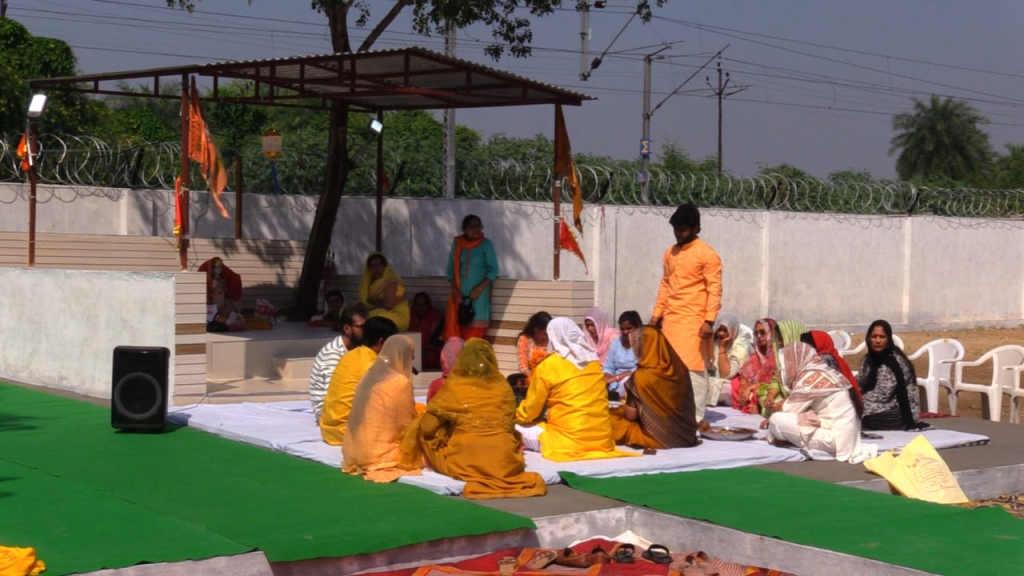 अंसल कोर्टयार्ड में मातृ शक्ति की भव्य पूजा, 700 से अधिक लोगों ने लिया भाग