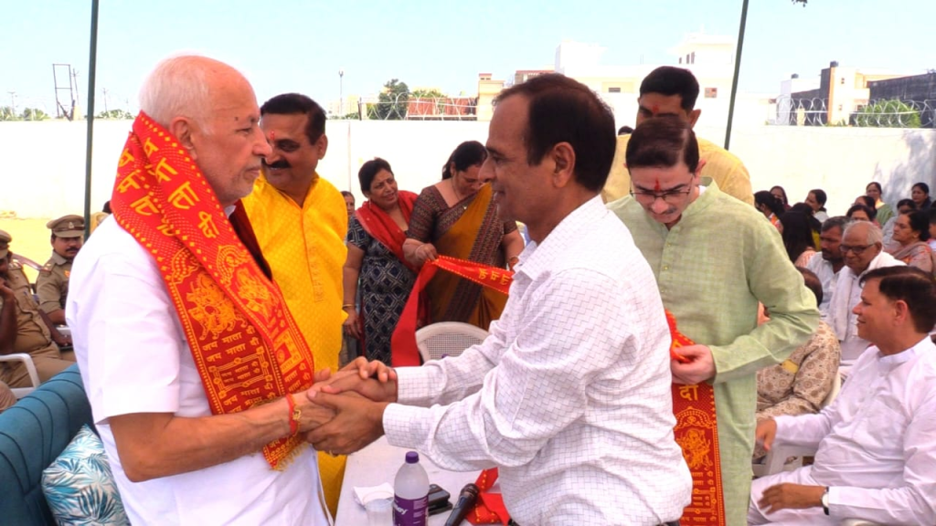 अंसल कोर्टयार्ड में मातृ शक्ति की भव्य पूजा, 700 से अधिक लोगों ने लिया भाग