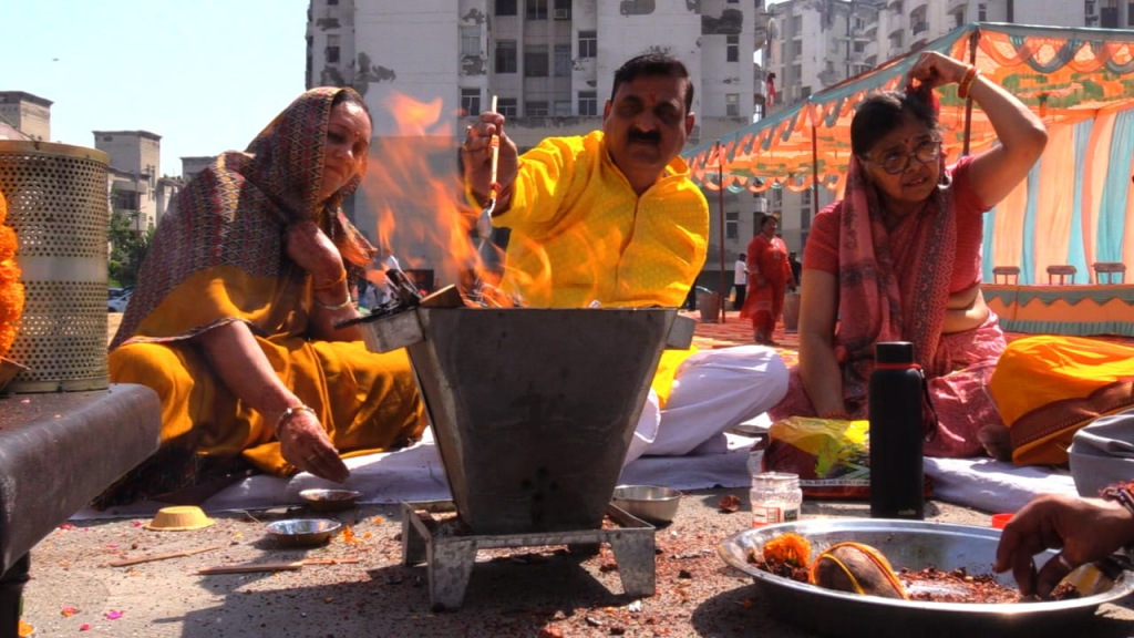 अंसल कोर्टयार्ड में मातृ शक्ति की भव्य पूजा, 700 से अधिक लोगों ने लिया भाग