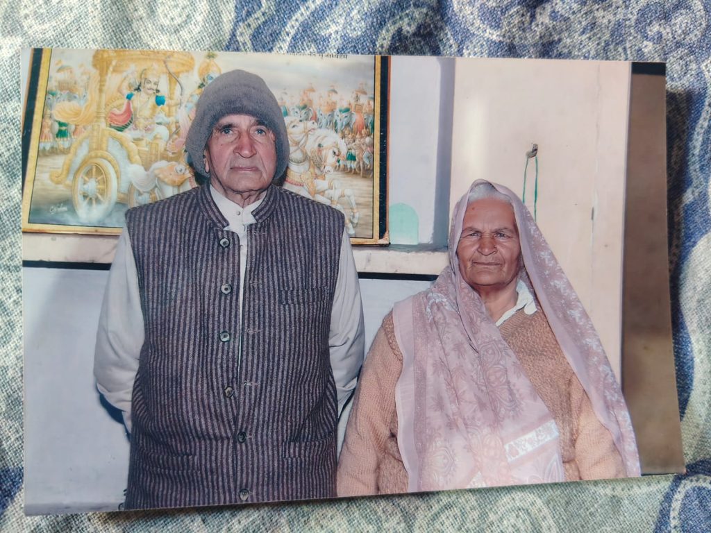 लोकतंत्र सेनानी जेपी हुए मौन !
