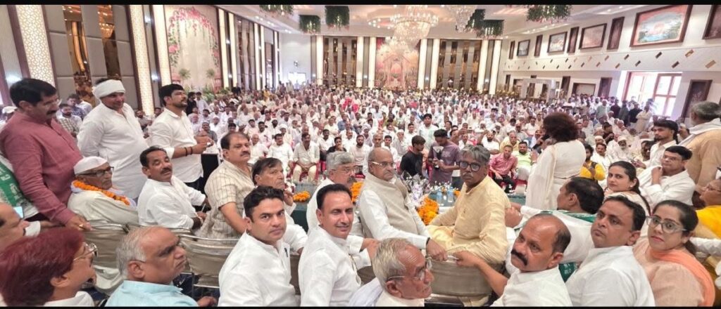 जब चौधरी चरण सिंह सो रहे थे और राष्ट्रपति भवन से आया प्रधानमंत्री बनने का फोन